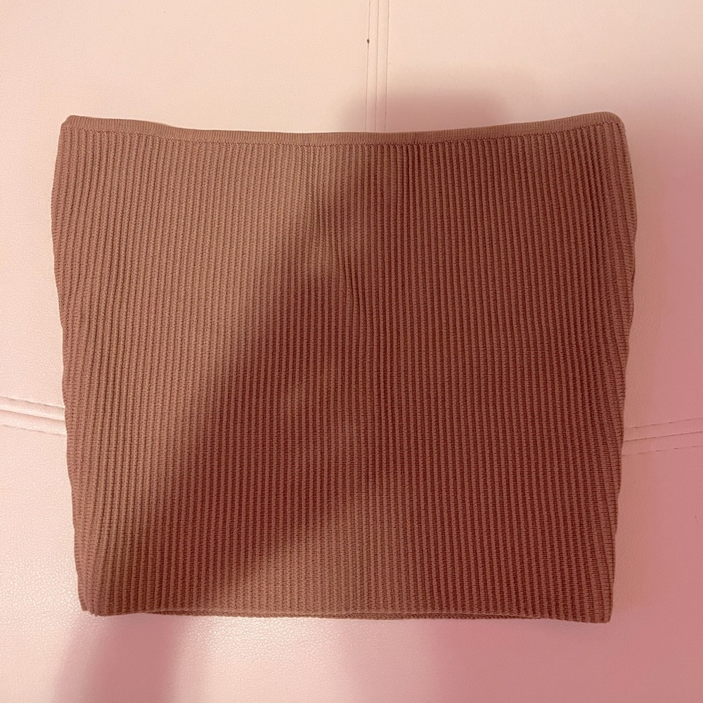 Aritzia Babaton Essamba Tube Top